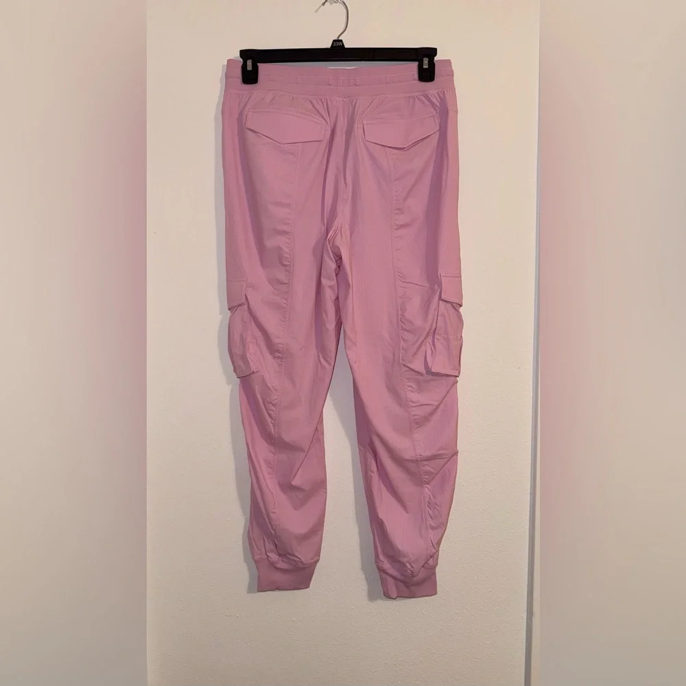 Lululemon Dance Studio Relaxed Fit Mid Rise Cargo Pants